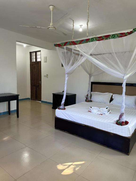 Coconut Tree Village Beach Resort 乌罗阿 外观 照片