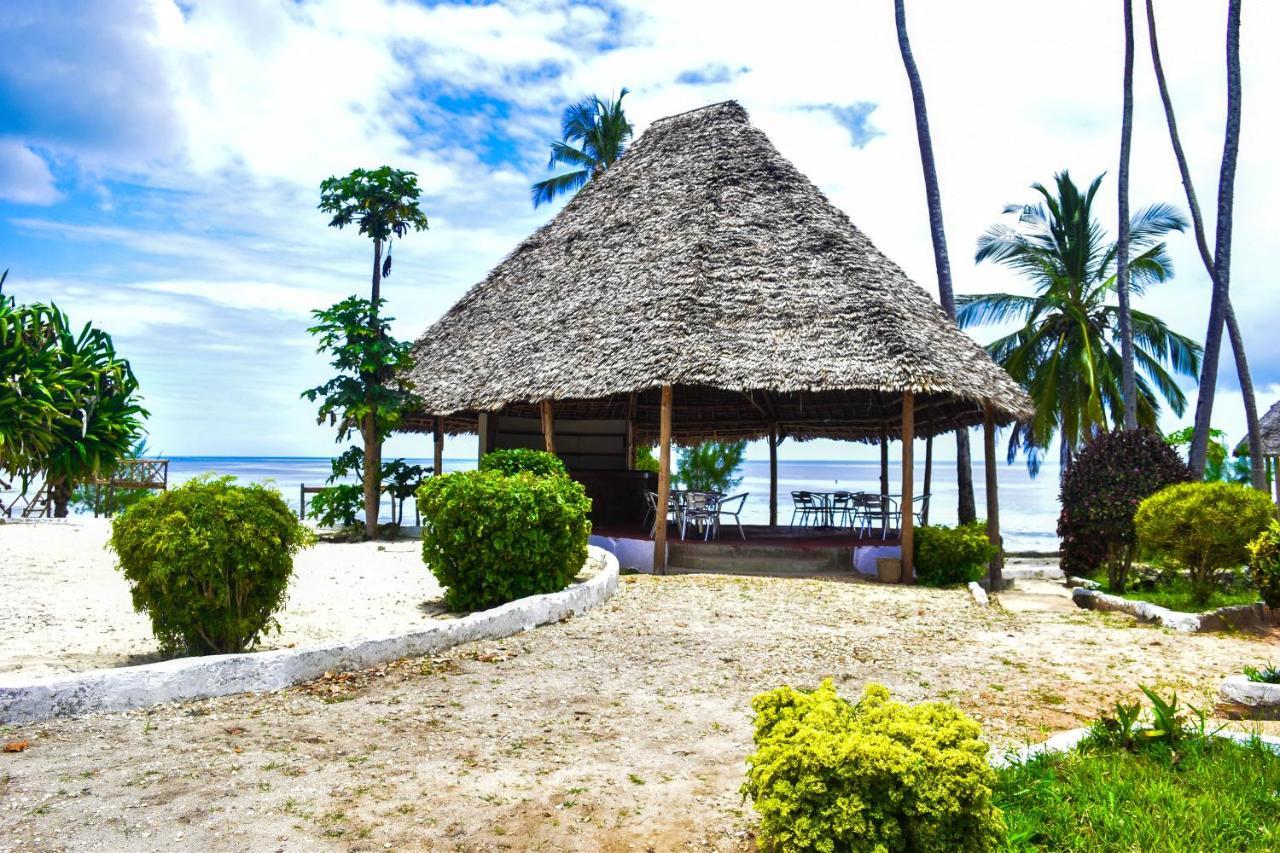Coconut Tree Village Beach Resort 乌罗阿 外观 照片