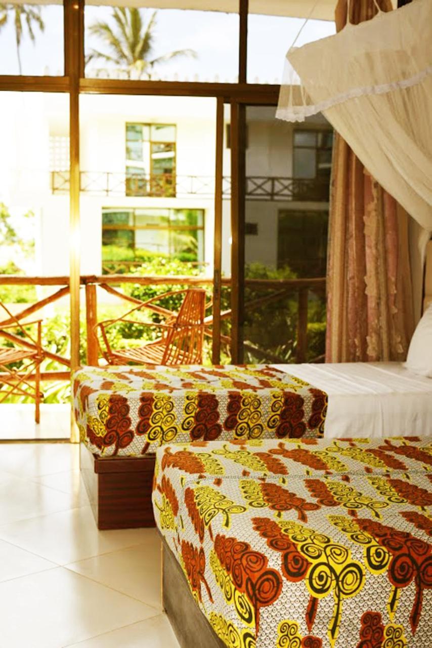 Coconut Tree Village Beach Resort 乌罗阿 外观 照片